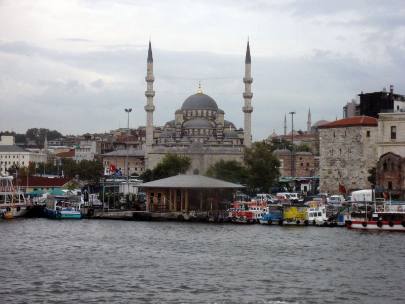 Стамбул. Вид на город с пролива. Фото: http://prospekt-desires.ru/
