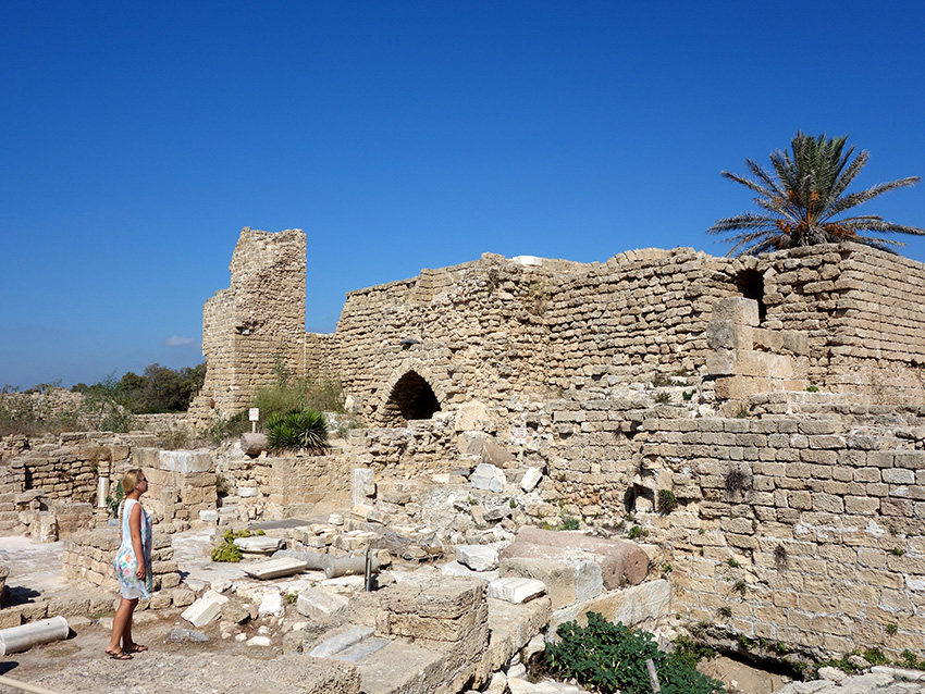 Кесария построена Иродом