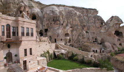 Хотите экзотики в путешествии? Пещерные отели Каппадокии ждут вас!