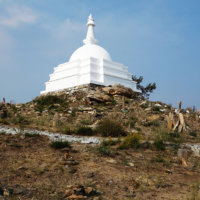Буддийская ступа Просветления на острове Огой.