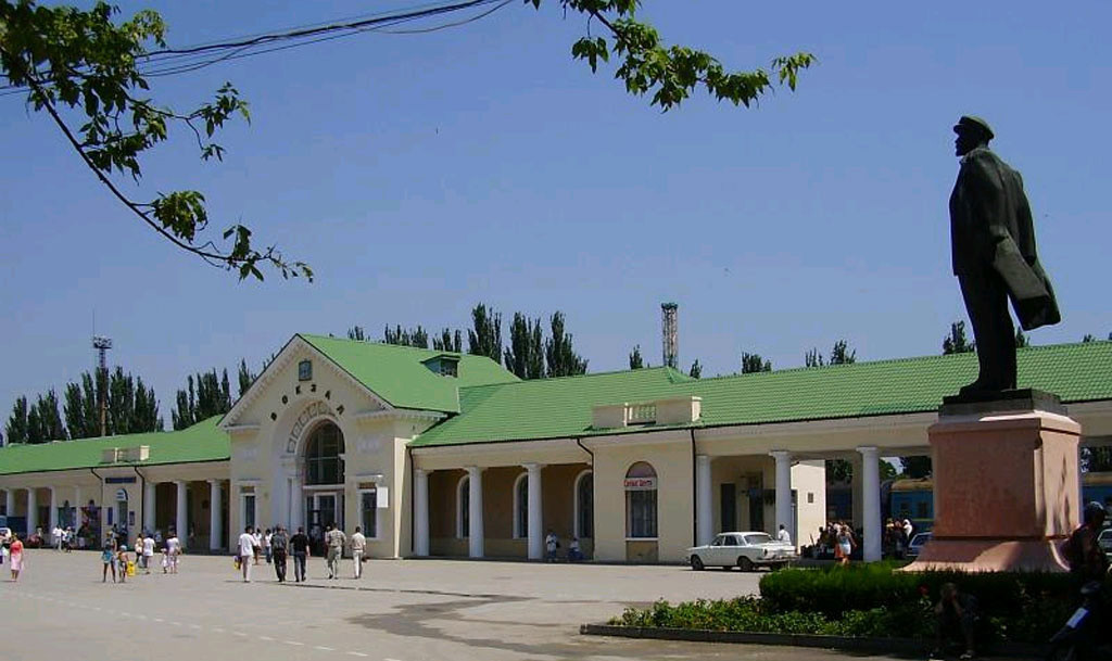 ЖД вокзал в Феодосии